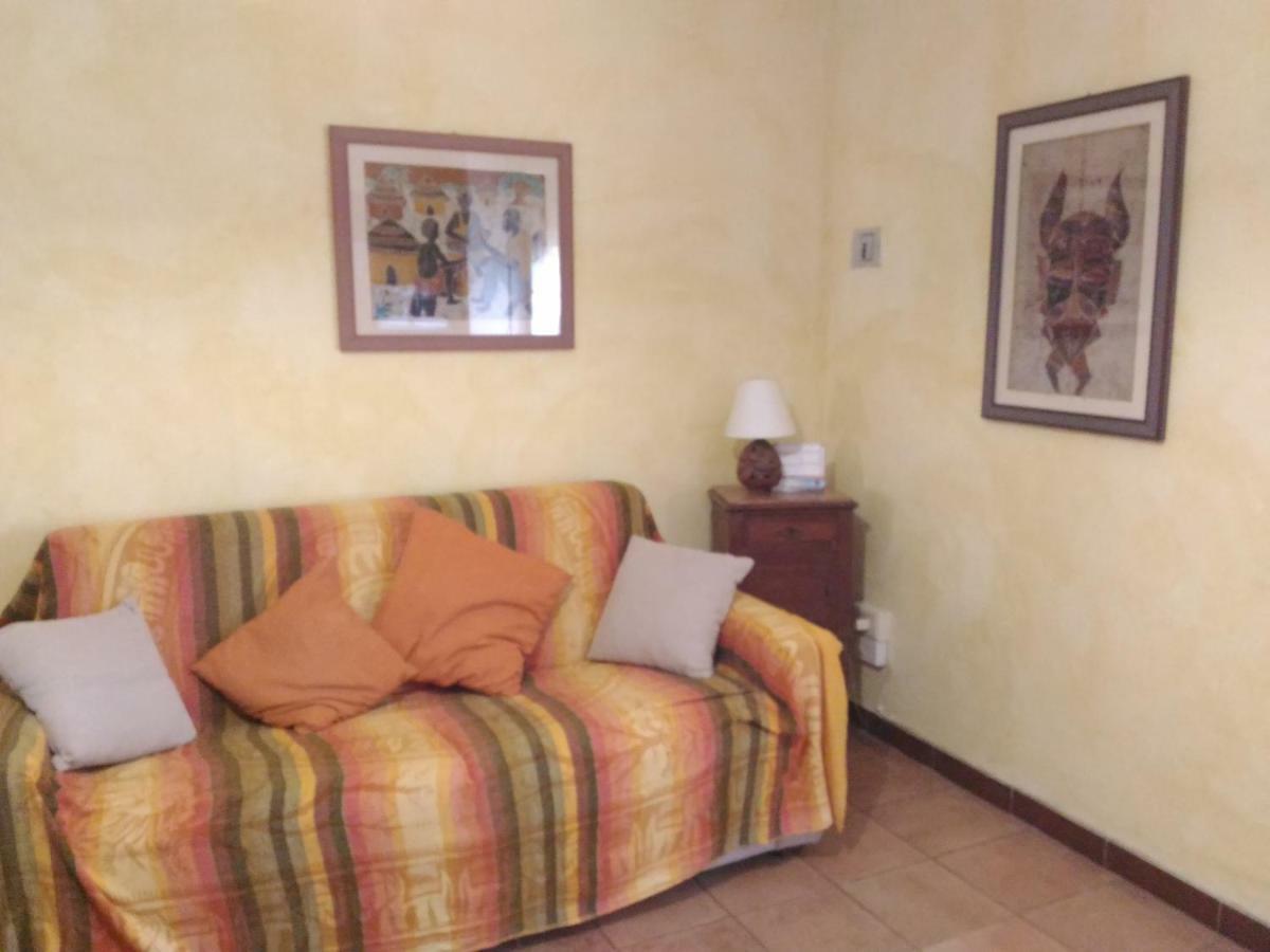 A Casa Di Gloria Leilighet Acqui Terme Eksteriør bilde