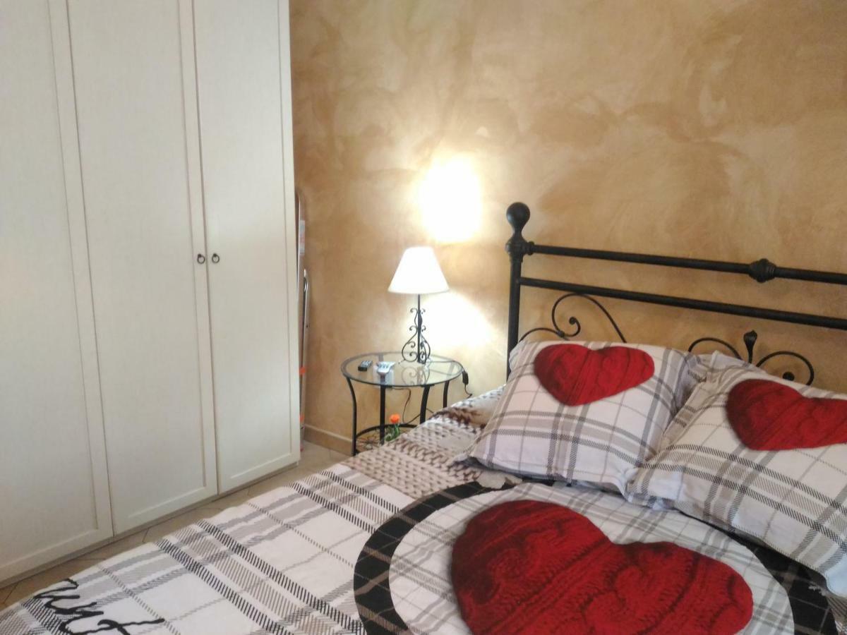 A Casa Di Gloria Leilighet Acqui Terme Eksteriør bilde